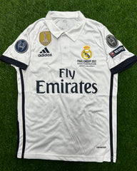 Real Madrid Home Shirt 2016/17 Original Badges