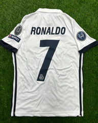 Real Madrid Home Shirt 2016/17 Original Badges